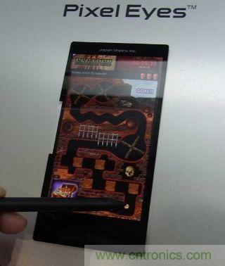 圖2:日本顯示器采用In-cell技術(shù)的5英寸全高清面板