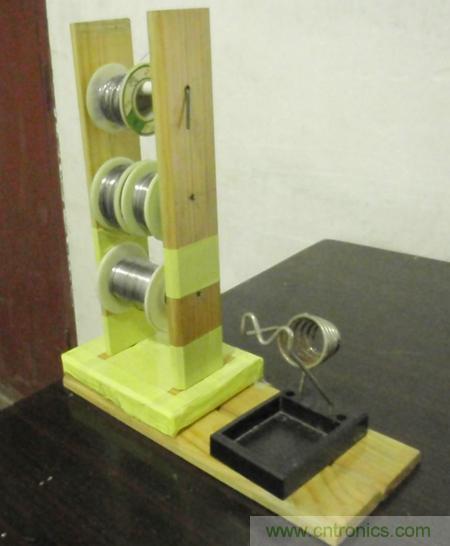 成本幾乎為零，三層錫絲架DIY