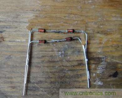 想減少電費(fèi)嗎？DIY一個(gè)迷你風(fēng)力發(fā)電機(jī)吧