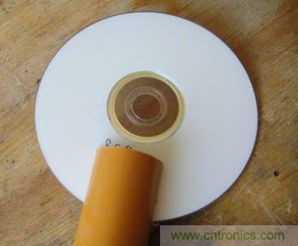 想減少電費(fèi)嗎？DIY一個(gè)迷你風(fēng)力發(fā)電機(jī)吧