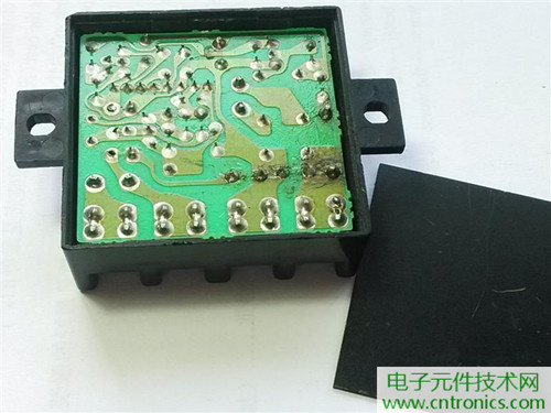 漏電保護(hù)器拆解：結(jié)構(gòu)有差異，做工不錯(cuò)