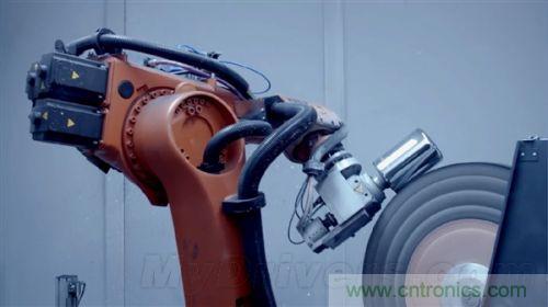 顛覆傳統(tǒng)設(shè)計，蘋果全新Mac Pro生產(chǎn)線探秘