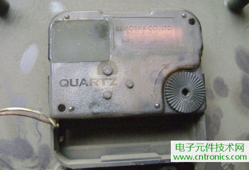 拆個老古董，日本精工石英電子掛鐘拆解