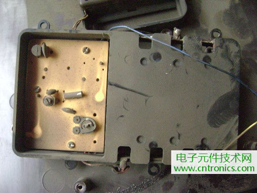 拆個老古董，日本精工石英電子掛鐘拆解