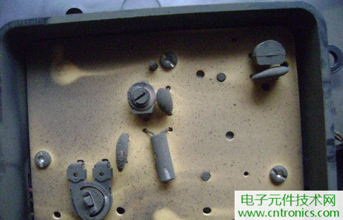 拆個老古董，日本精工石英電子掛鐘拆解