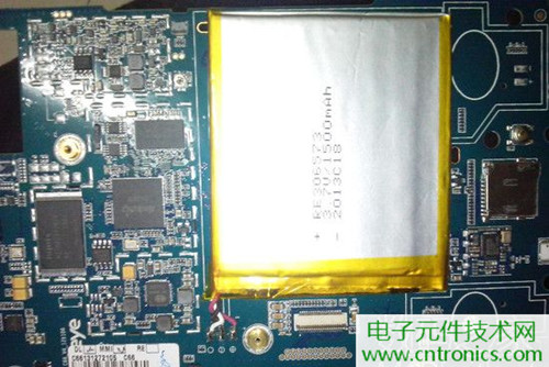 不怕摔的電紙書(shū)！一款柔性屏電子書(shū)閱讀器拆解