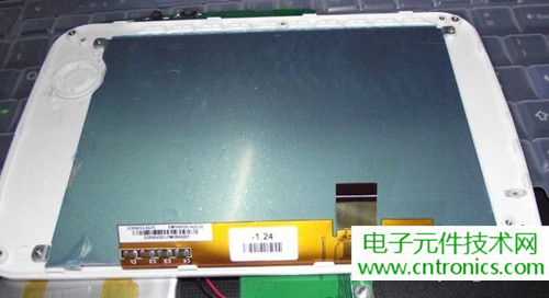 探秘電子紙！一款電紙書的電子墨水屏拆解