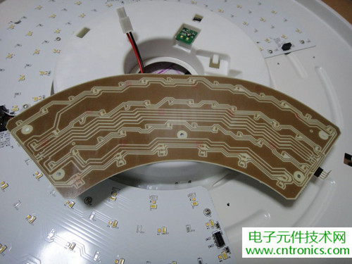 高端大氣上檔次！智能遙控調(diào)光LED吸頂燈拆解