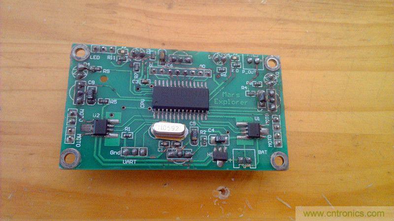 牛人力作！PCB版藍(lán)牙智能小車(chē)DIY