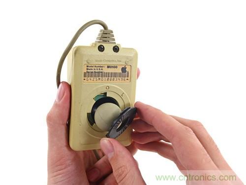 拆！古董級Macintosh 128K電腦