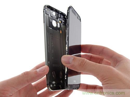 牛人強(qiáng)拆！新HTC One(M8)真機(jī)精密做工難修理
