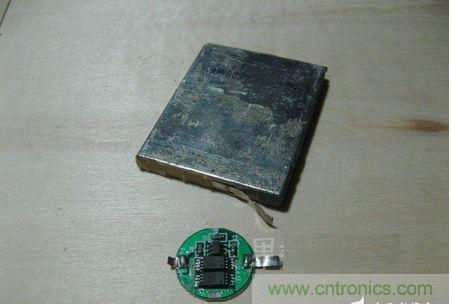 DIY頭戴式藍(lán)牙耳機(jī)，