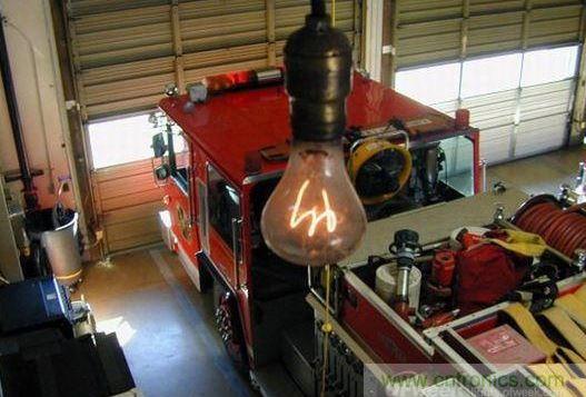 史上最&ldquo;敬業(yè)&rdquo;的燈泡