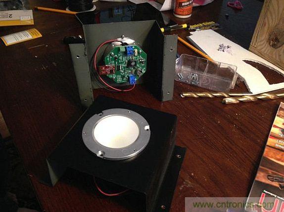 圖2：Microchip的PIC16F1788 28引腳8位高級模擬閃存MCU。