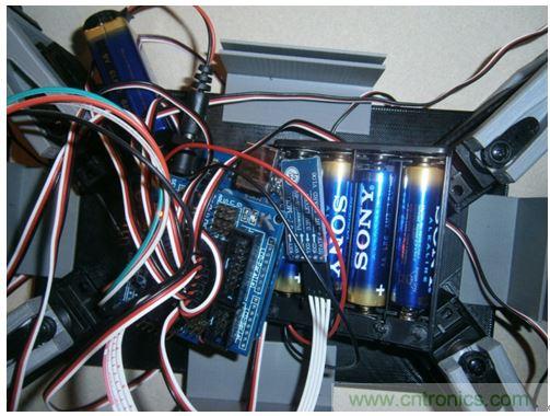 想要DIY一個(gè)會(huì)打招呼的超萌機(jī)器人嗎？猛戳這里