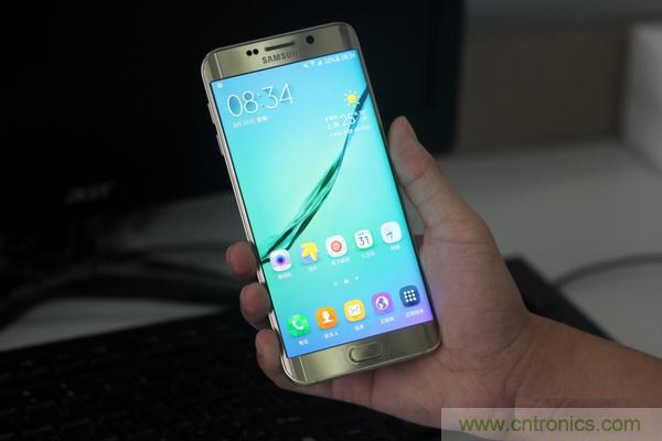 三星S6 Edge+拆解：比S6 Edge加在哪里？