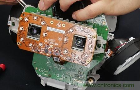 拆解筆記本不過(guò)癮，那就來(lái)拆拆日本情感機(jī)器人吧！