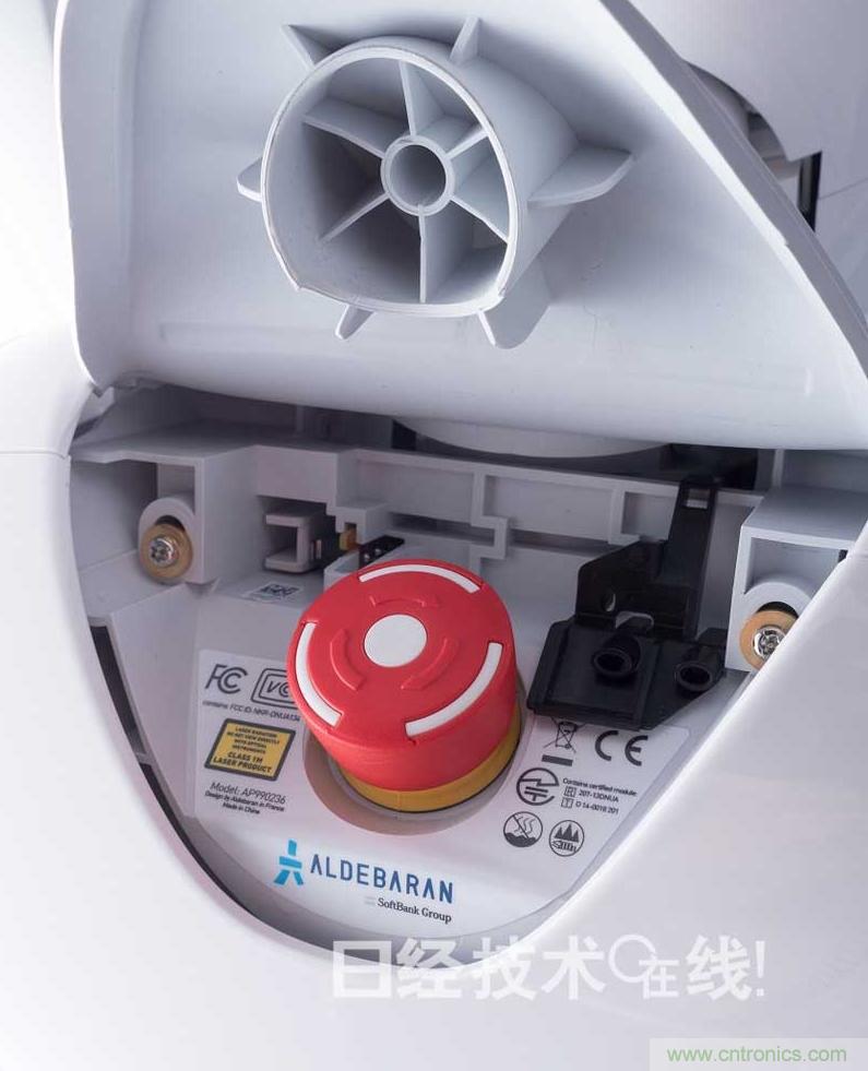 拆解筆記本不過(guò)癮，那就來(lái)拆拆日本情感機(jī)器人吧！