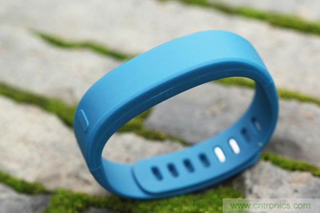 咕咚智能手環(huán)2上手評測：功能齊全，細(xì)節(jié)欠缺