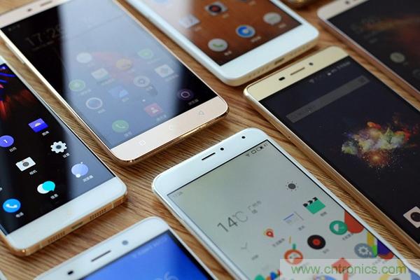 2015年9款千元智能手機(jī)橫評(píng)：誰(shuí)才是紅海霸主？