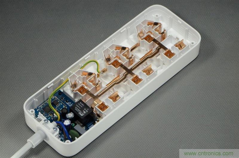 做工怒贊 神秘芯片！小米智能插線板拆解、評測