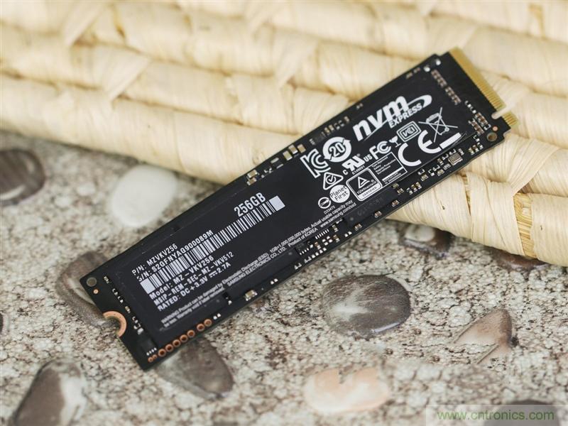 真的性能過剩？揭秘 CPU 對 SSD 的影響