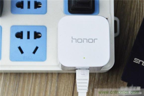 大House也能隨心連，榮耀WiFi穿墻寶評測