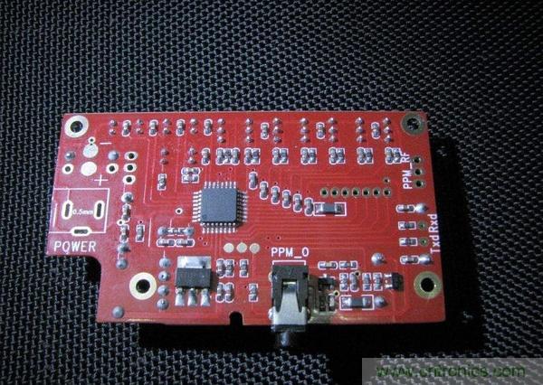 無人機 DIY 制作全過程，酷得不要不要的！