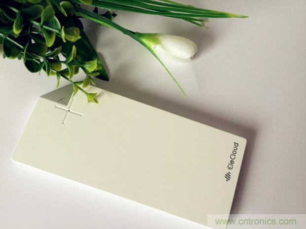 長(zhǎng)虹流云智能電源，集&ldquo;充電&rdquo;+&ldquo;存儲(chǔ)&rdquo;于一身