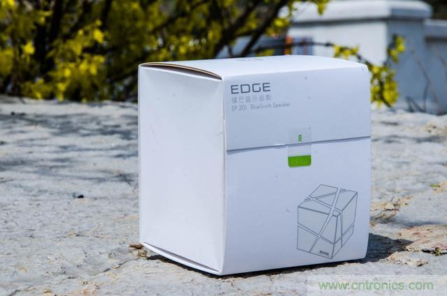 洛斐創(chuàng)意藍(lán)牙音箱，光與建筑點綴生活