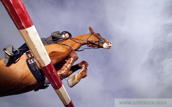 當(dāng)我們在談?wù)撟詣玉{駛時(shí)，我們到底在談?wù)撌裁矗? width=