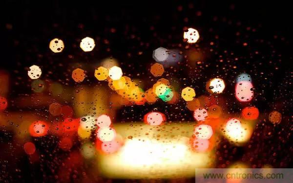 當(dāng)我們在談?wù)撟詣玉{駛時(shí)，我們到底在談?wù)撌裁矗? width=