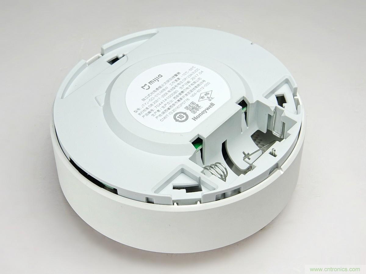 小米煙霧報(bào)警器拆解：一顆電池可用五年是如何做到的？