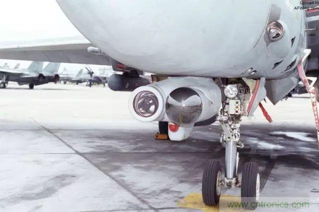 紅外傳感器工作原理、種類、特點(diǎn)以及應(yīng)用詳解