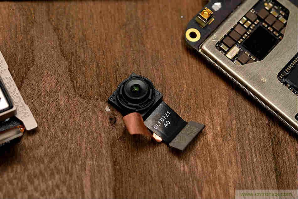 拆解魅族15 Plus：玩轉(zhuǎn)了新概念，但其工藝究竟如何？