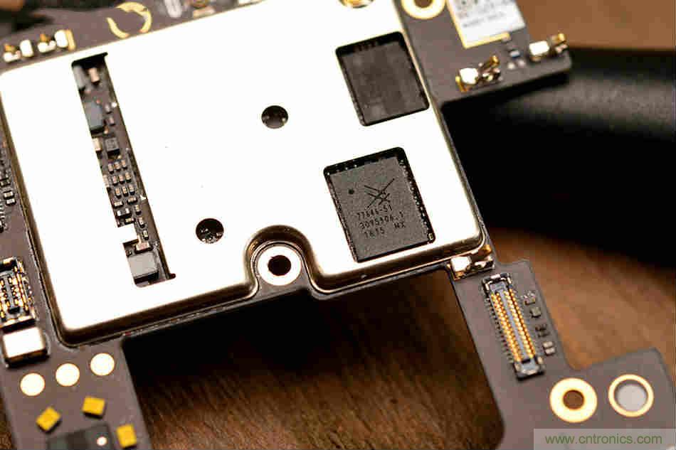 拆解魅族15 Plus：玩轉(zhuǎn)了新概念，但其工藝究竟如何？