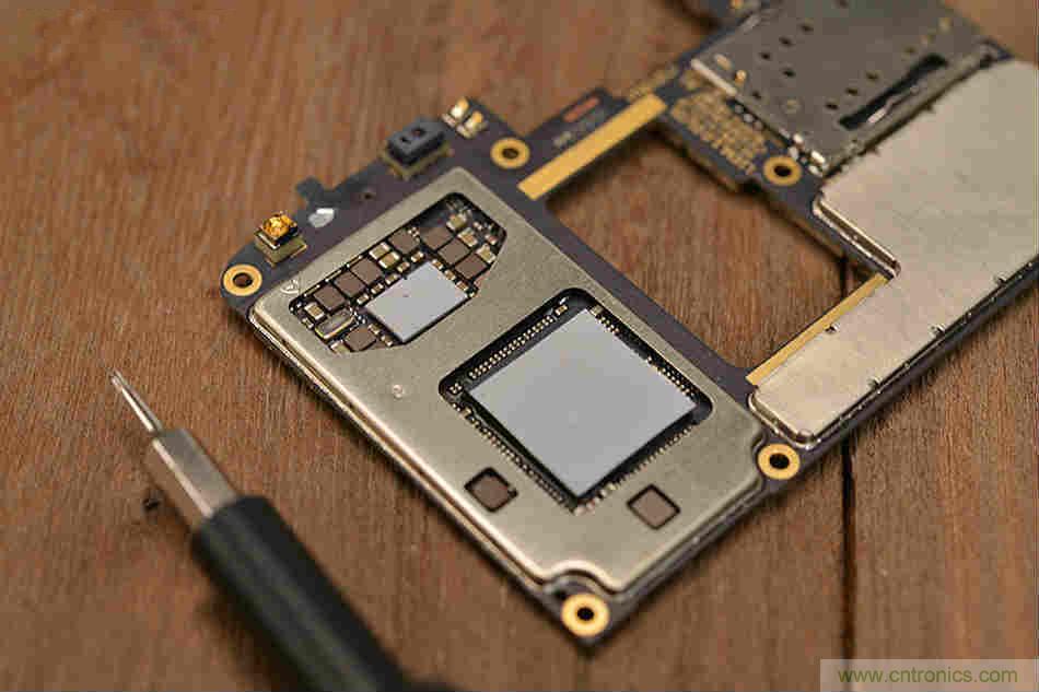 拆解魅族15 Plus：玩轉(zhuǎn)了新概念，但其工藝究竟如何？