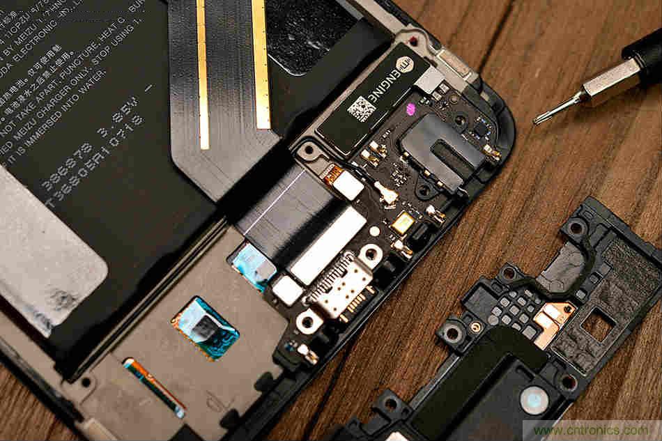 拆解魅族15 Plus：玩轉(zhuǎn)了新概念，但其工藝究竟如何？