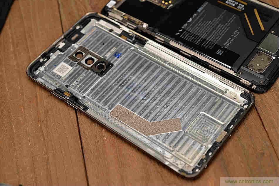 拆解魅族15 Plus：玩轉(zhuǎn)了新概念，但其工藝究竟如何？