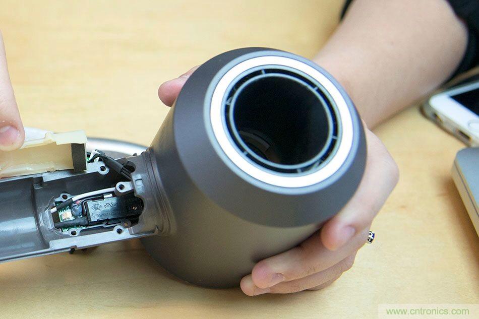 拆解戴森吹風(fēng)機(jī)：近三千元的價(jià)格貴在哪？