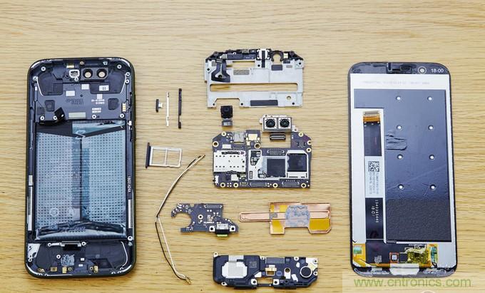 拆解黑鯊手機(jī)：多級(jí)直觸一體式液冷系統(tǒng)有什么門(mén)道？