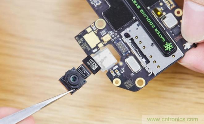 拆解黑鯊手機(jī)：多級(jí)直觸一體式液冷系統(tǒng)有什么門(mén)道？