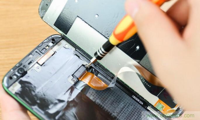 拆解黑鯊手機(jī)：多級(jí)直觸一體式液冷系統(tǒng)有什么門(mén)道？