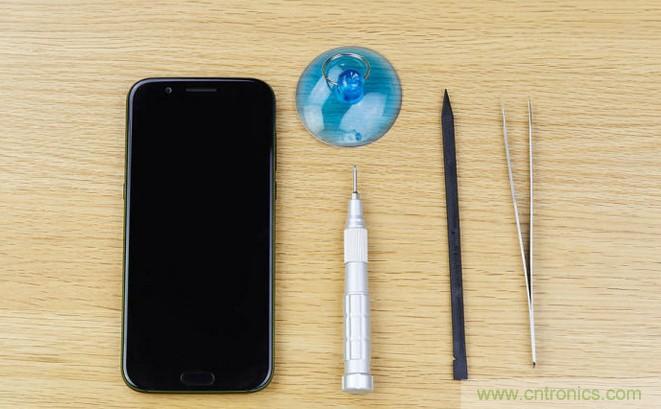 拆解黑鯊手機(jī)：多級(jí)直觸一體式液冷系統(tǒng)有什么門(mén)道？