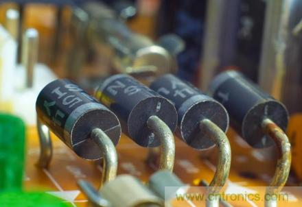 一文看懂電阻、電容、電位器、三極管、二極管、可控硅！