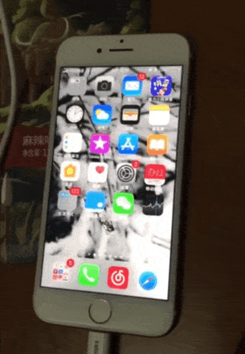 拆了個電容之后，我的iPhone也會自動訂房了