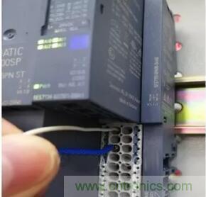 解析使用PLC驅(qū)動激光測距傳感器的方案 解析使用PLC驅(qū)動激光測距傳感器的方案