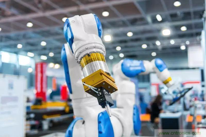 實現(xiàn)機器人的自主性？嵌入式模擬智能可以達(dá)到新高度！