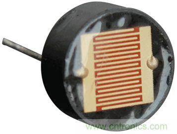 你有沒(méi)有試過(guò)用儀表放大器測(cè)量?jī)蓚€(gè)光源的相對(duì)強(qiáng)度？