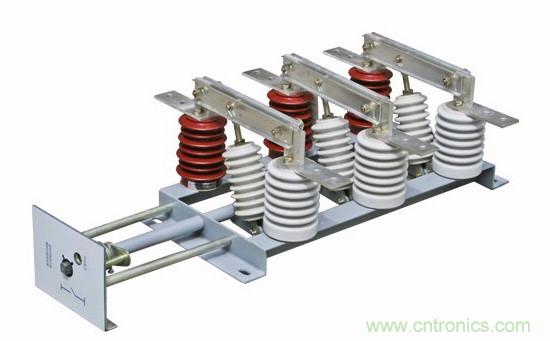 高壓斷路器的操作結(jié)構(gòu)有哪幾種？和隔離開(kāi)關(guān)有什么區(qū)別？